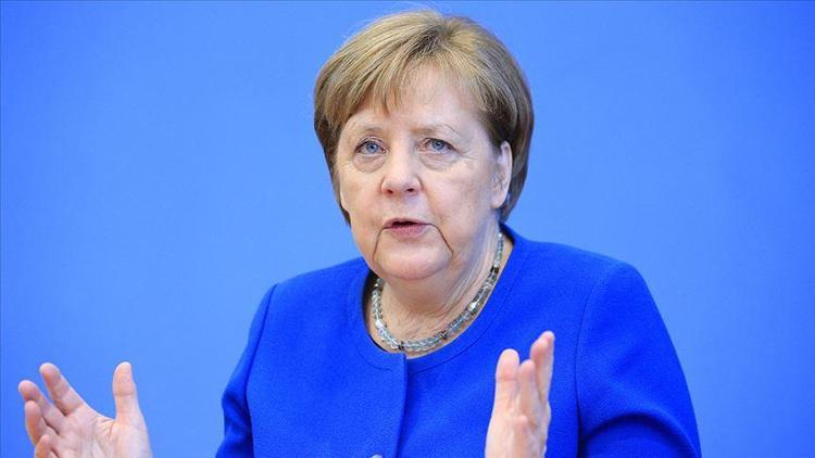 Merkelden Kovid-19a karşı mücadele çağrısı