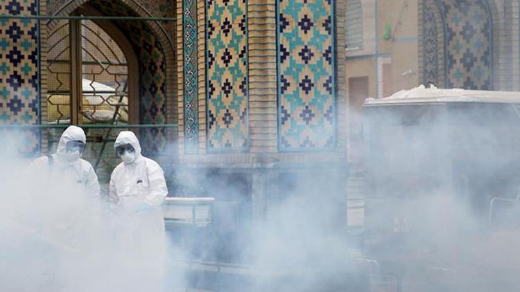 Koronavirüs salgınına karşı İran, Irak ve Kuveytte cuma namazı kılınmadı