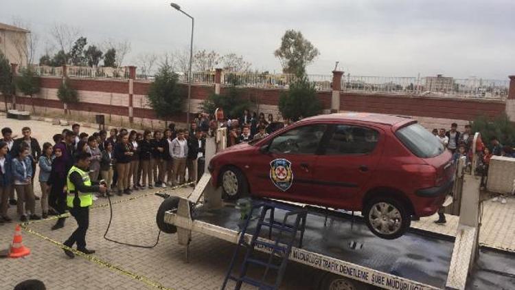 Silopi’de öğrencilere trafik eğitimi