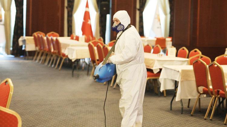 AK Parti Genel Merkezi dezenfekte edildi