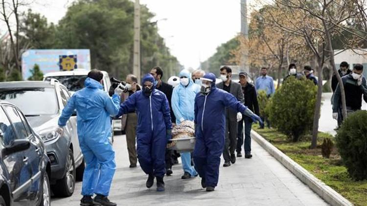 İranda virüse iyi geliyor diye sahte içkiden ölenlerin sayısı 159a yükseldi
