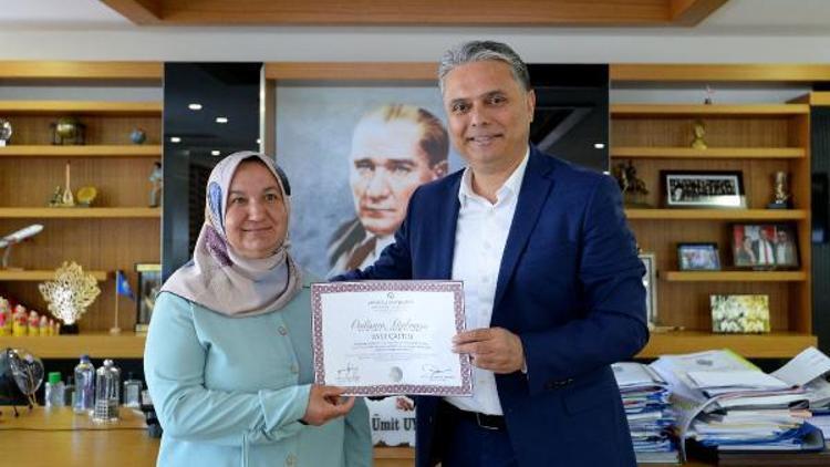 Diplomasını aldı, Başkan Uysalı ziyaret etti