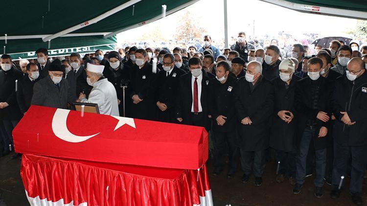 Kaymakam Baştürkün cenazesinde maskeli tedbir