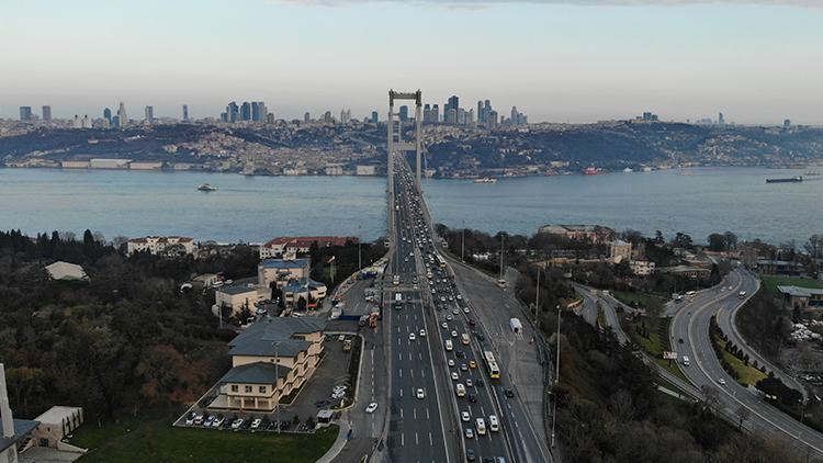 İstanbul trafiğinde corona virüs etkisi görüntülendi