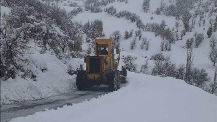 Adıyamanda kar nedeniyle 77 yerleşim birimine ulaşım sağlanamıyor