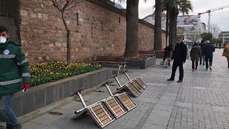 Gebze’de banklar söküldü