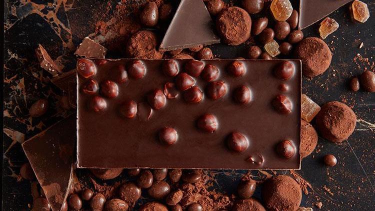 Çikolatanızı evde yapmaya ne dersiniz Lezzetini çok beğeneceksiniz