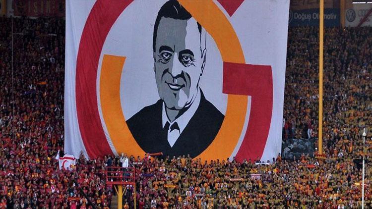 Galatasaray Özhan Canaydını andı