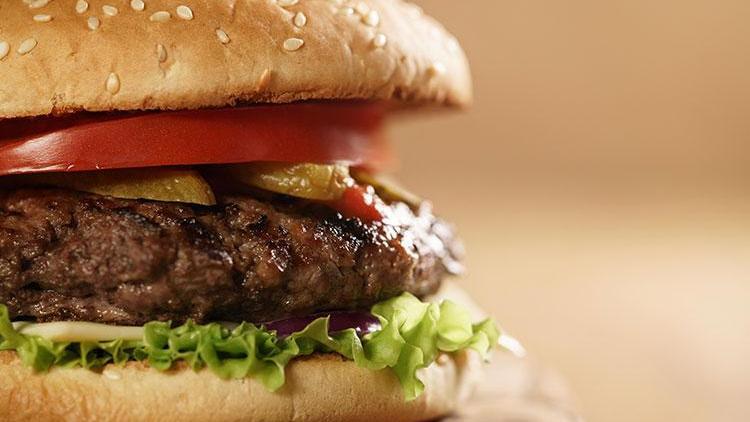 Restoranlarda yediğinizden çok daha nefis olacak bir gurme burgere ne dersiniz