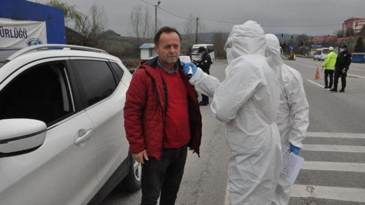 Bartına gelen araçlar durduruldu, sürücü ve yolcuların ateşi ölçüldü