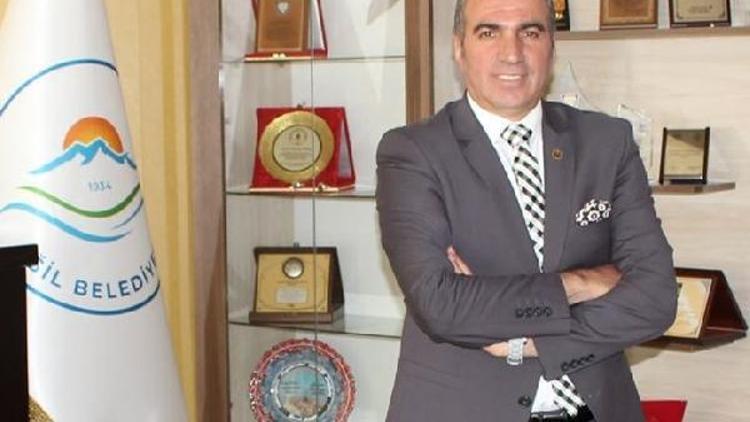 Görevden alınan HDP’li Eğil Belediye Başkanı Akkul, tutuklandı