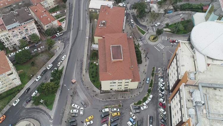 Bakırköyde corona virüs test kuyruğu... Bugün daha da uzadı