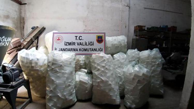 İzmirde 2 bin 500 litre sahte dezenfektan ele geçirildi