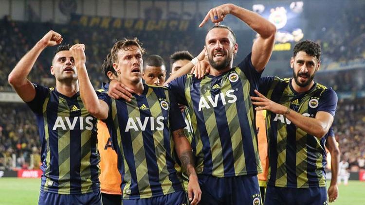 Son Dakika: Fenerbahçede Max Kruse corona virüsü belirtisiyle hastanede