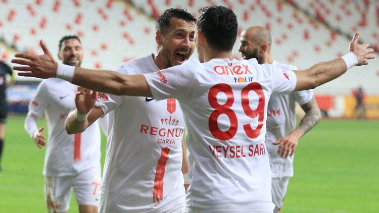 Antalyasporlu futbolcular telekonferansla antrenmanlara devam ediyor
