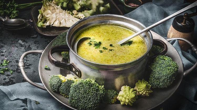 Sütsüz brokoli çorbası tarifi