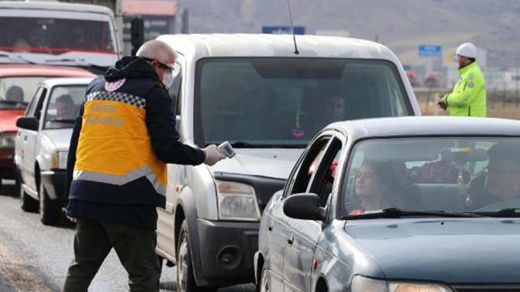 Kayseride koronavirüse karşı ateş ölçerli önlem