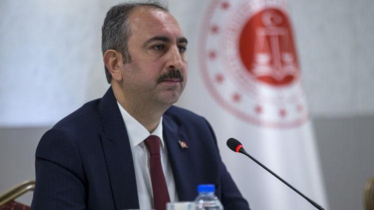 Son dakika haberler... Adalet Bakanı Gül: Cezaevi personeli bugünden itibaren evlerine gönderilmeyecek