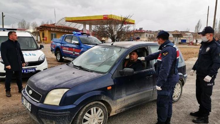 Çiftlikte emniyet ve jandarmadan koronavirüs tedbiri