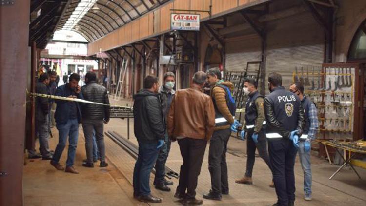 Malatyada çarşı içinde silahlı kavga: 1 ölü, 3 yaralı