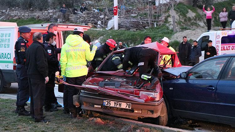 Denizlide iki otomobil çarpıştı: 1 ölü, 2 yaralı