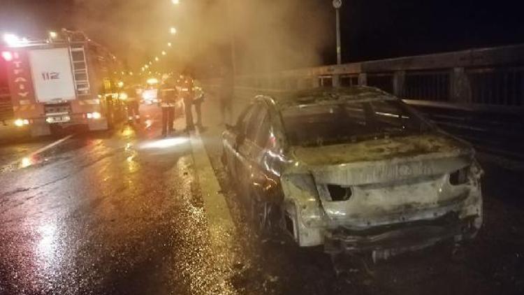 Bolu Dağında otomobil alev alev yandı