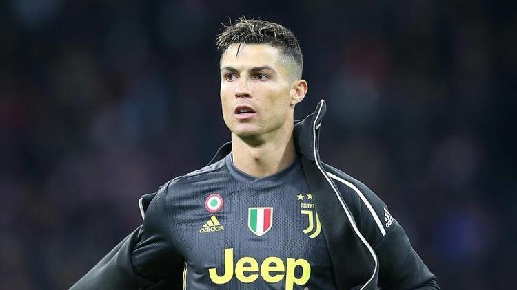 Cristiano Ronaldo, 1 milyar dolar kazanan ilk futbolcu olacak