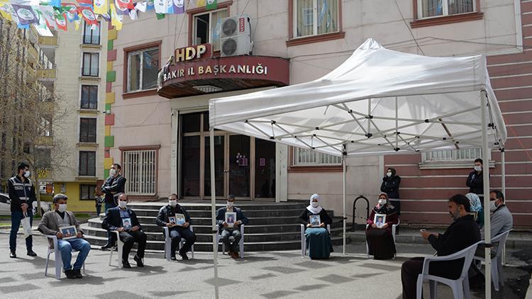 Diyarbakırda HDP önündeki eylemde 217nci gün