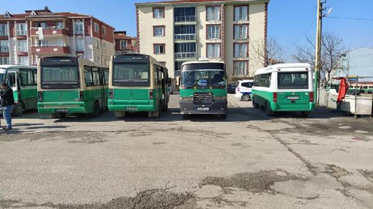 Uzunköprüde toplu ulaşım 15 gün süreyle durduruldu