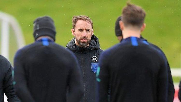 İngilterede maaşlara geçici kesinti Gareth Southgate için yüzde 30...