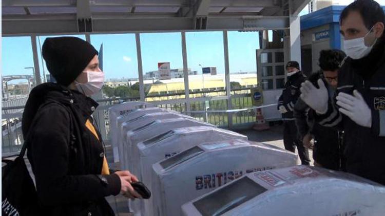 Metrobüste yaş ve maske denetimi