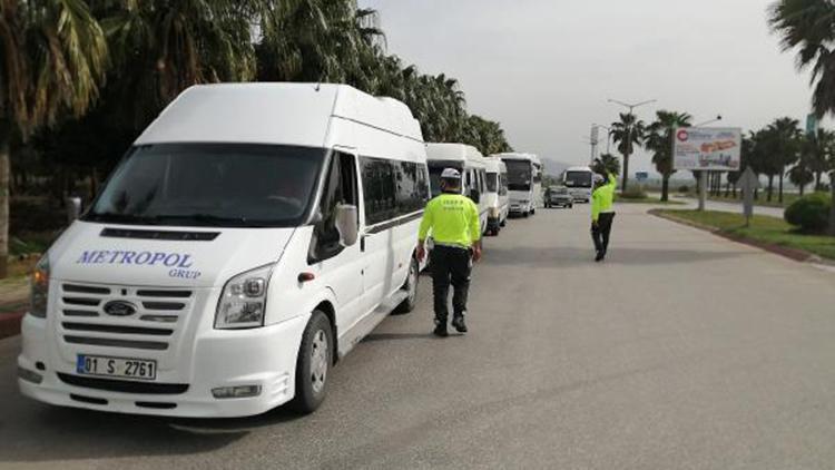 Adanada 18 araç sürücüsüne koronavirüs cezası