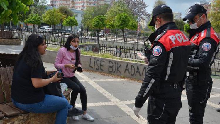 Polisten sosyal mesafe uyarısı