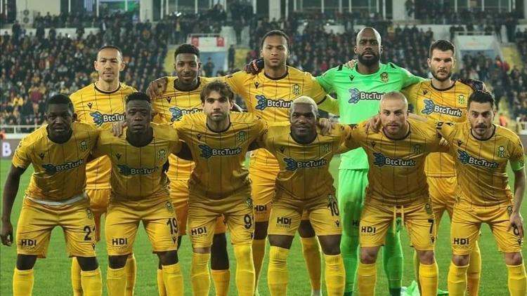 Yeni Malatyasporda 10 futbolcunun sözleşmesi sona eriyor