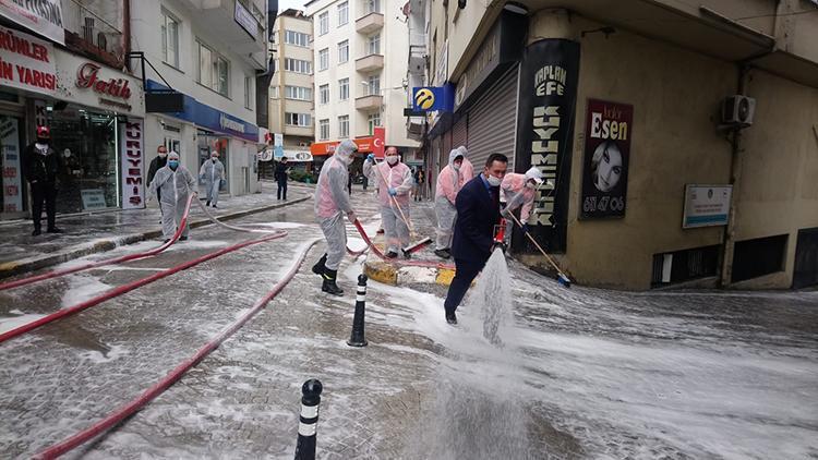 Akçakoca’da sokaklar yıkandı