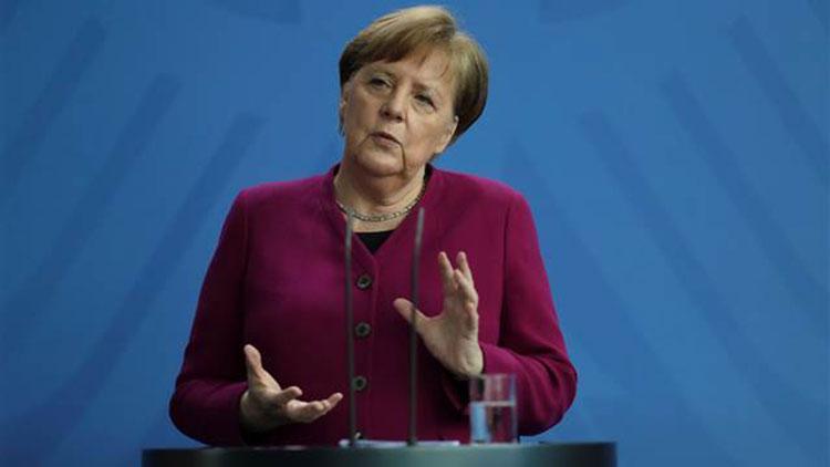 Merkel, Kovid-19 tedbirlerinin daha fazla sıkılaştırılmasına ihtiyaç duymuyor