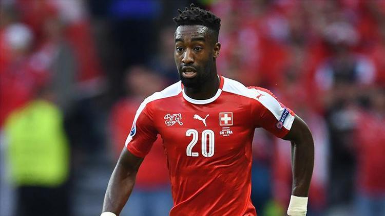 Djourou, maaşını indirmediği için sözleşmesini fesheden Sionu mahkemeye verdi