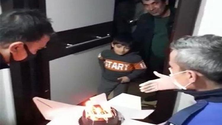 Zabıtadan 8 yaşındaki Ardaya doğum günü sürprizi