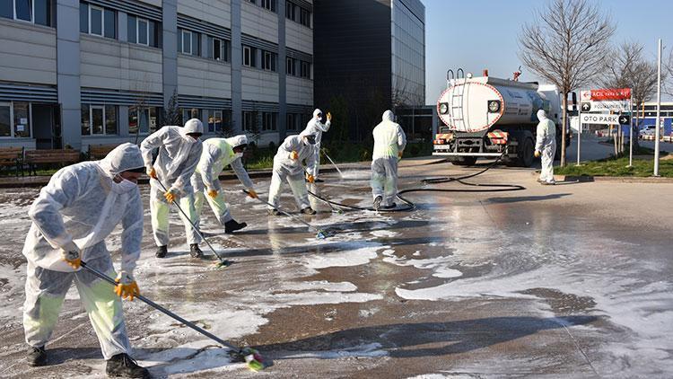 Tuzla Devlet Hastanesi’nde yıkama ve dezenfekte çalışmaları