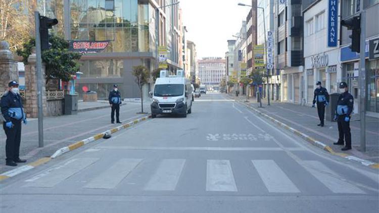 Balıkesir sessizliğe büründü