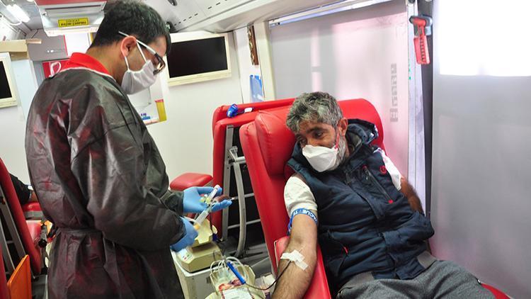 Koronavirüs nedeniyle sıkıntı çeken talasemi hastaları için kan bağışı kampanyası