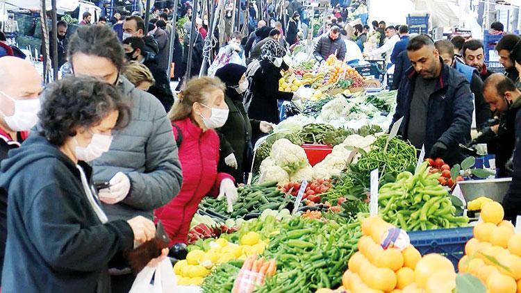 Herkes sokağa koştu... Koronayı unuttuk Biz bu işi yanlış anladık