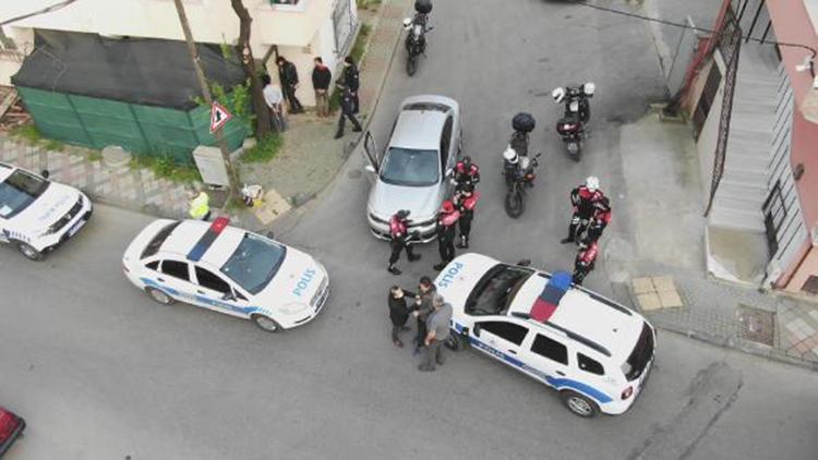 Sultanbeylide polisin drone yardımıyla yakaladığı araçtan uyuşturucu çıktı