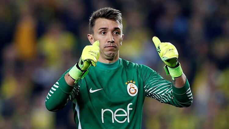 Fernando Muslera: Galatasaray taraftarlarını çok özlüyorum