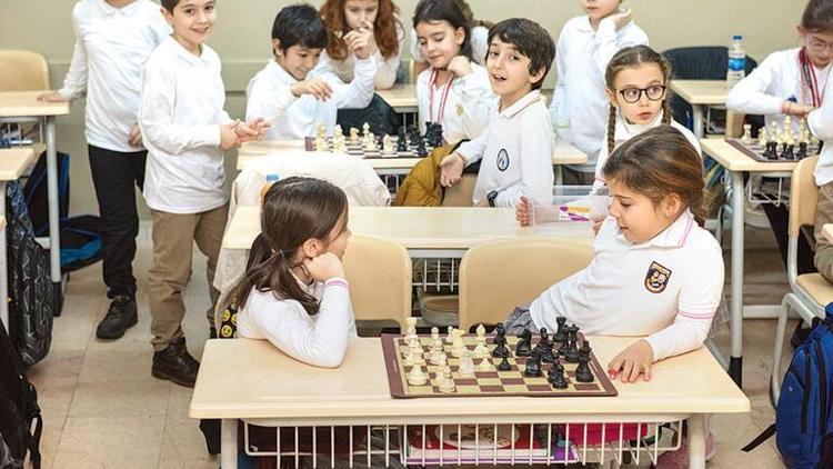 Çocuklara online satranç turnuvası