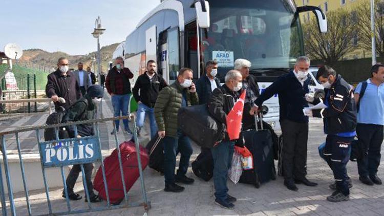 Kırıkkalede karantina süresi dolan 309 kişi, evlerine uğurlandı