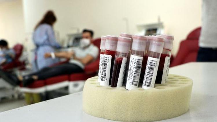 Kan stokları tehlikeli sınıra geriledi diye uyarıp çağrı yaptı: Corona Virüs kan bağışı yapmaya mani değil