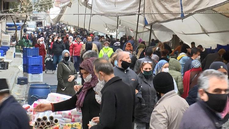 Küçükçekmece semt pazarında mahşeri kalabalık