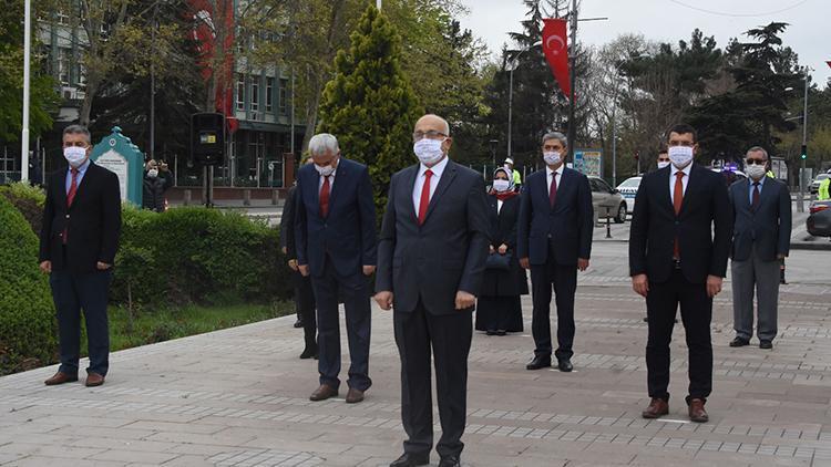 Konyada, sosyal mesafeli 23 Nisan töreni