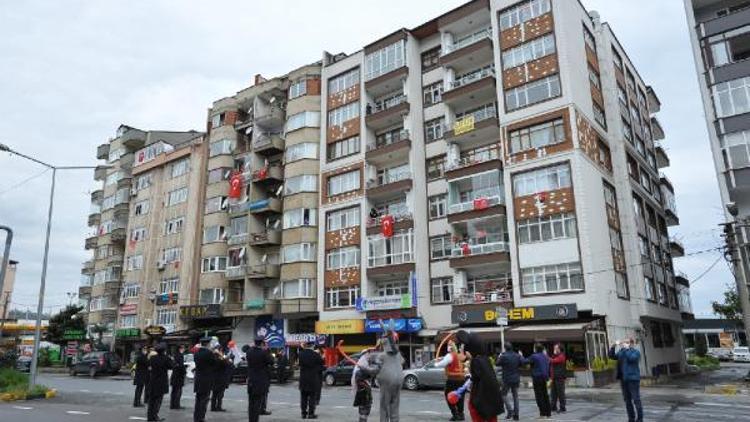 Trabzonda, sokaklarda 23 Nisan coşkusu